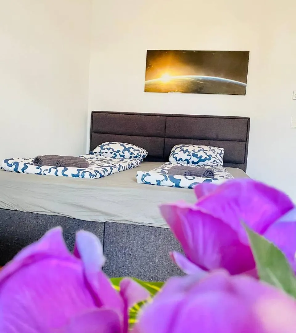 Cozy Rooms In Brigittenau Area Mm23 비엔나 0*,  오스트리아